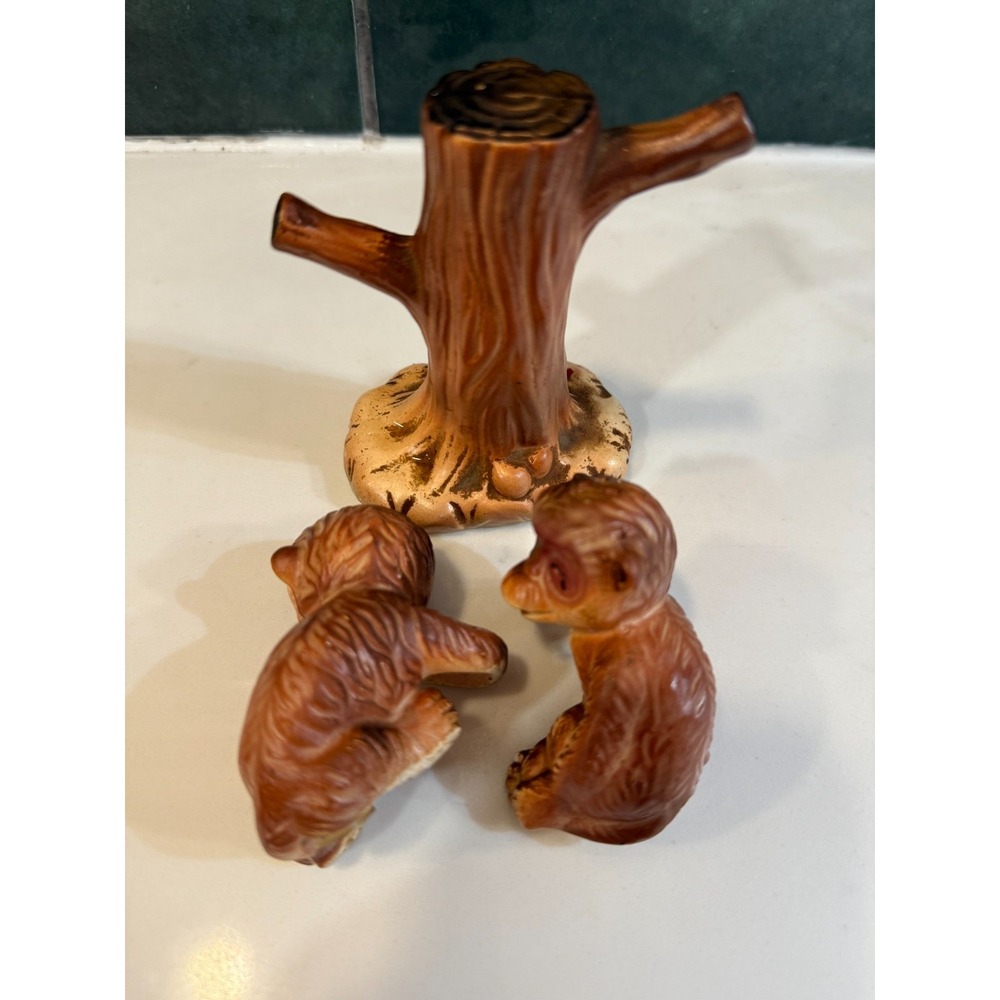 Vintage Porcelain Salt and Pepper Shakers Monkeys Hanging on a tree - Picture 3 of 9